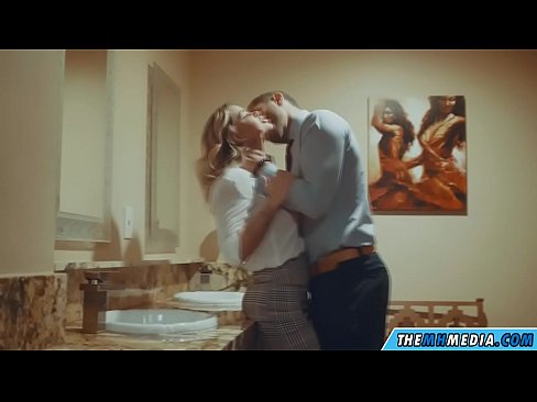 ❤️ Wann eng Busty Blond Iech an engem ëffentlechen Toilette verféiert ❤️❌ Pornovideo op lb.gaypornforyou.ru ❌️